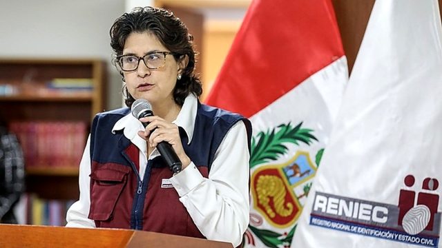 Jefa del Reniec alerta y solicita acciones a Fiscalía, PNP y Mininter ante posible desplazamiento irregular de electorales