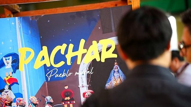 Mincetur destaca exposición fotográfica “Páchar Pueblo Mural”